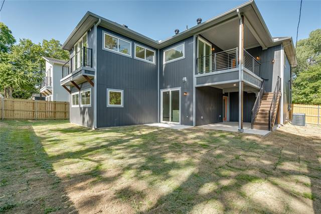 Building Photo - 1851 Highland Dr E