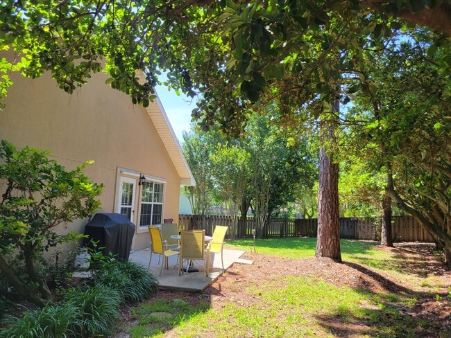 Building Photo - 224 Talquin Cove