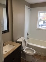 Building Photo - 707 Huber St