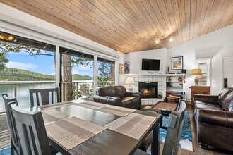 Building Photo - 3 Bed, 2 bath Condo on Whitefish Lake