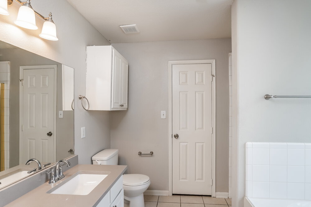 Building Photo - 18114 Shady Cypress Ln