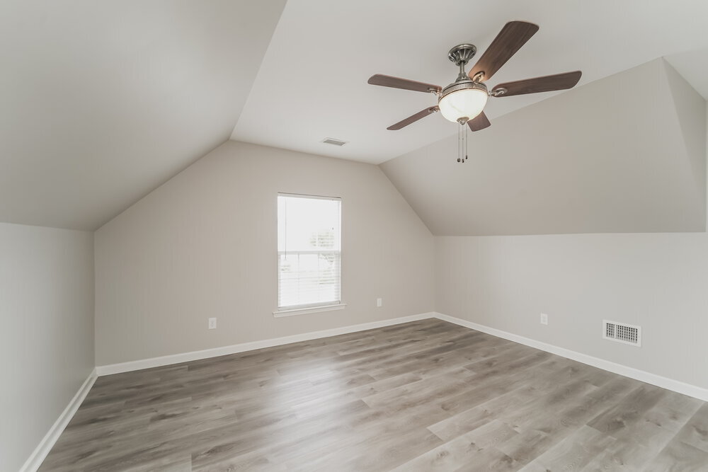 Building Photo - 10528 Adlin Ave
