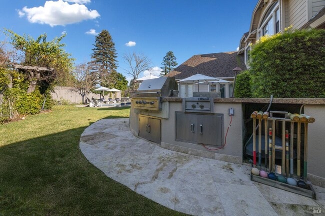 Building Photo - 470 Eastin Dr