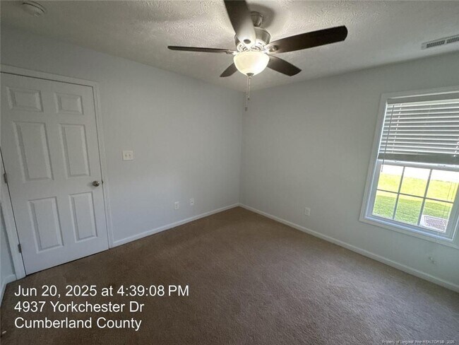 Building Photo - 4937 Yorkchester Dr