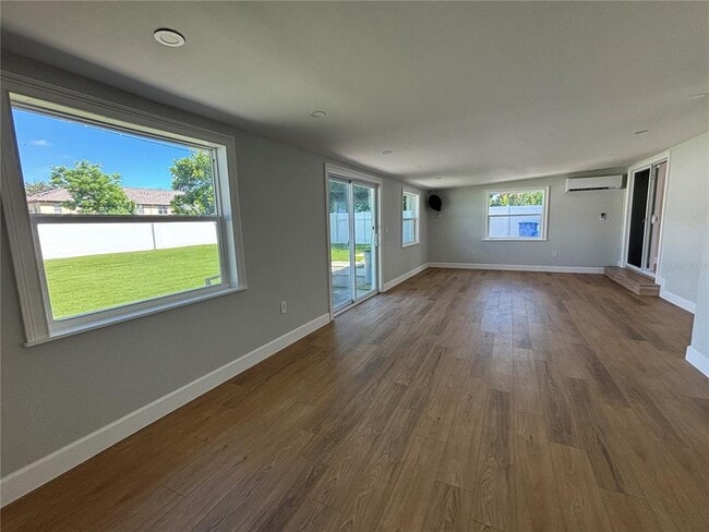 Building Photo - 3983 Marlin Dr SE