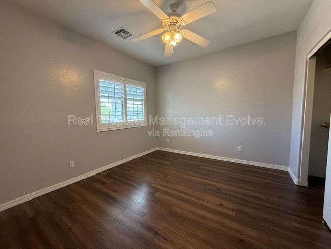 Building Photo - 4287 S Kimberlee Dr