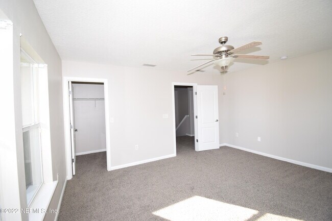Building Photo - 1210 Dawn Creek Ct