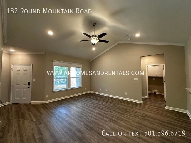 Building Photo - 182 Round Mountain Rd