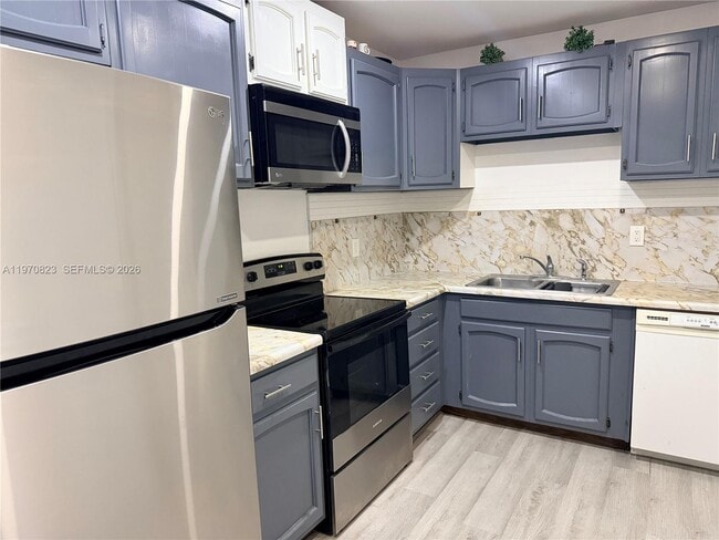 Building Photo - 1320 N 69th Way