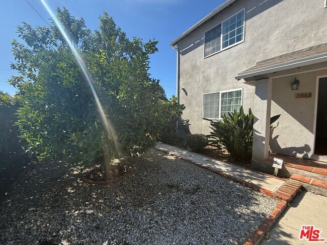 Building Photo - 11705 Albers St