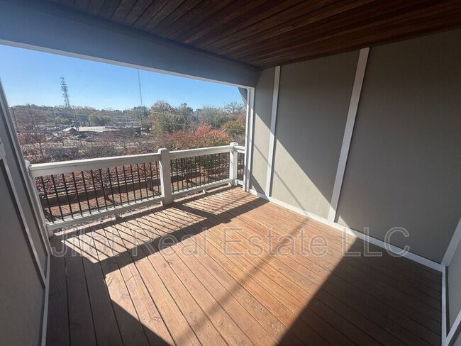 Building Photo - 1806 DeKalb Ave NE