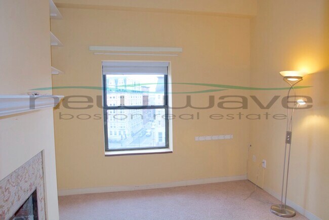Building Photo - 636 Beacon St
