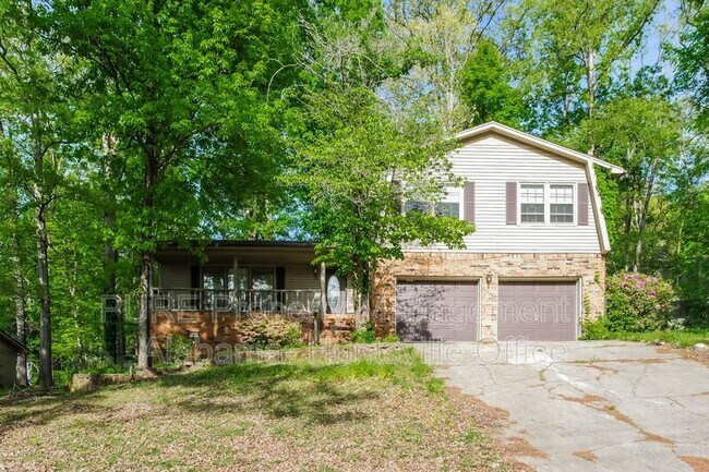 Building Photo - 11313 Mountain Crest Dr SE