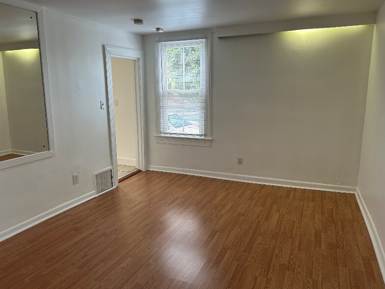 Building Photo - 30 Treno St