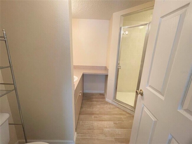 Building Photo - 1122 S Pine Ridge Cir