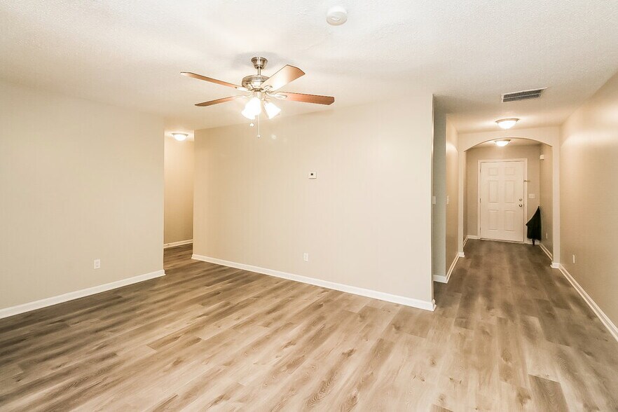 Building Photo - 1231 Brookstone Rd