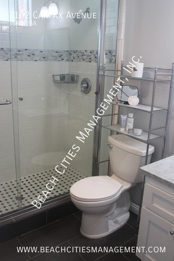 Building Photo - 3102 Carfax Ave