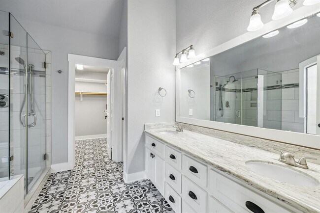 Building Photo - 12336 Pebble View Dr