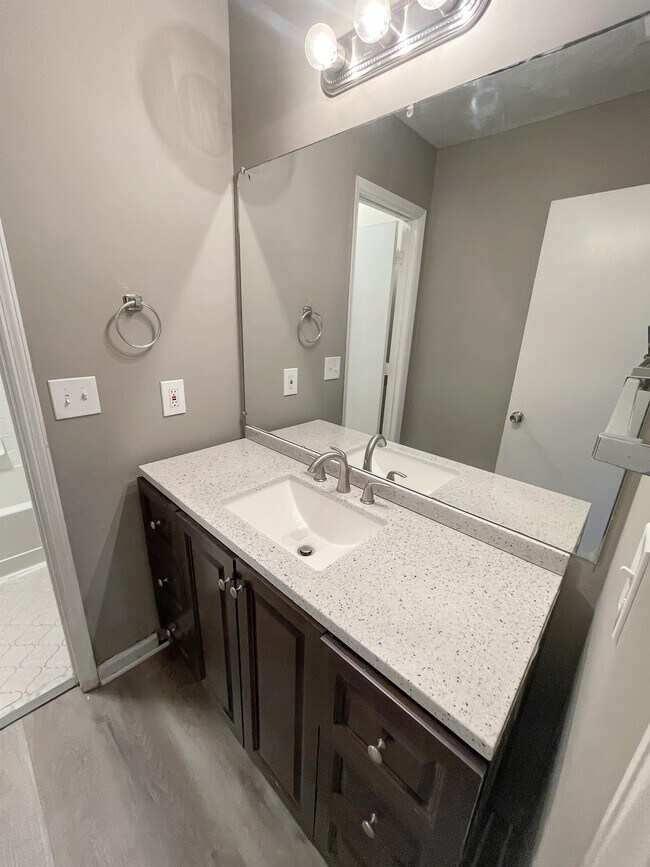 Building Photo - 9032 Gardener Dr