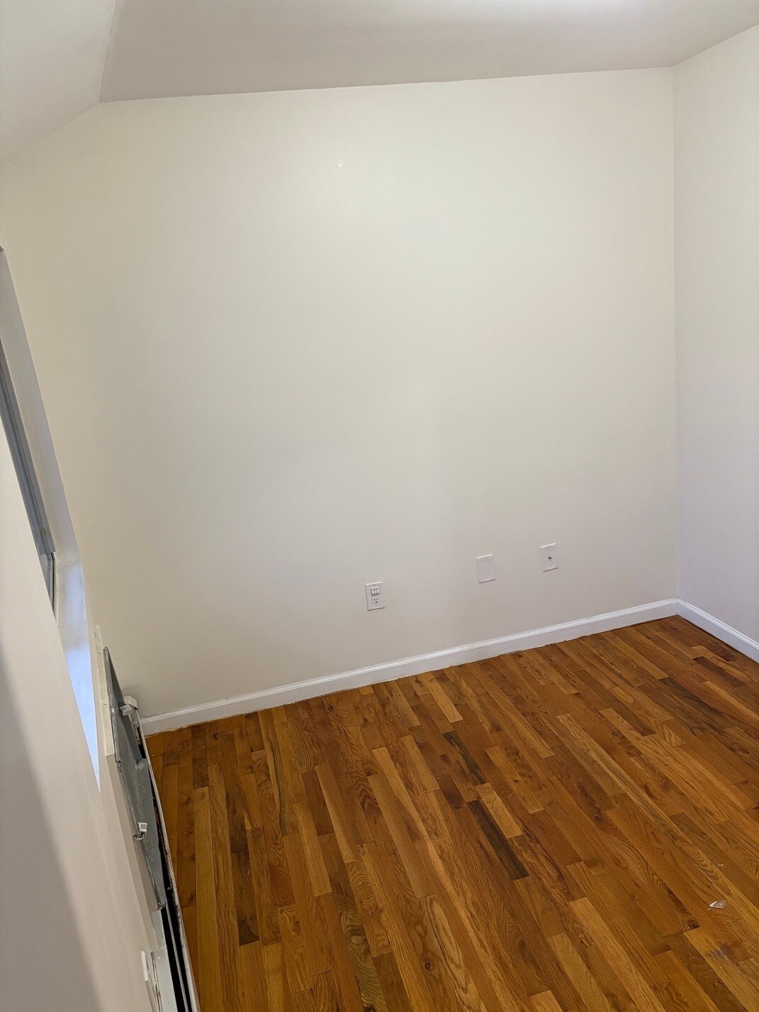 Room 1 - 13551 223rd St