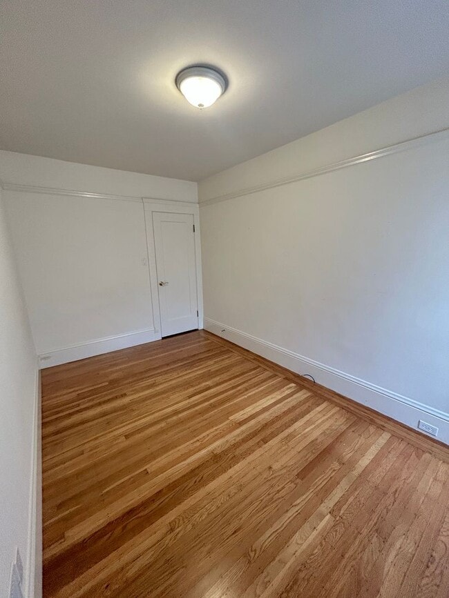 Building Photo - Charming Parkside 2bd/2bth Home