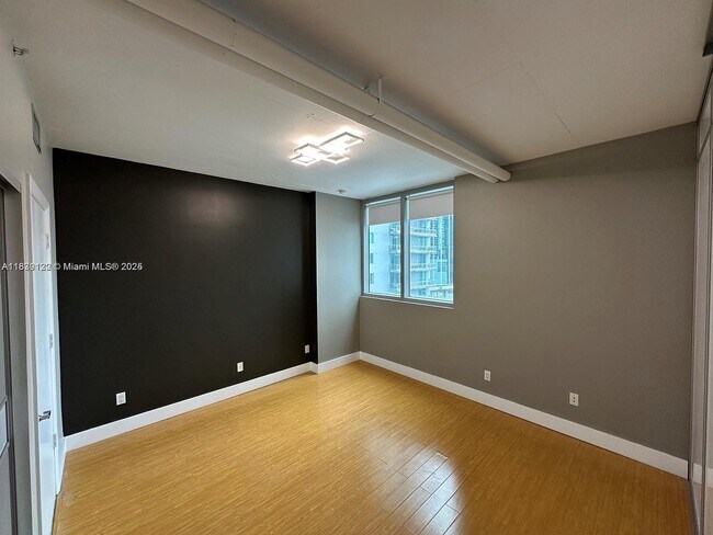 Building Photo - 690 SW 1st Ct
