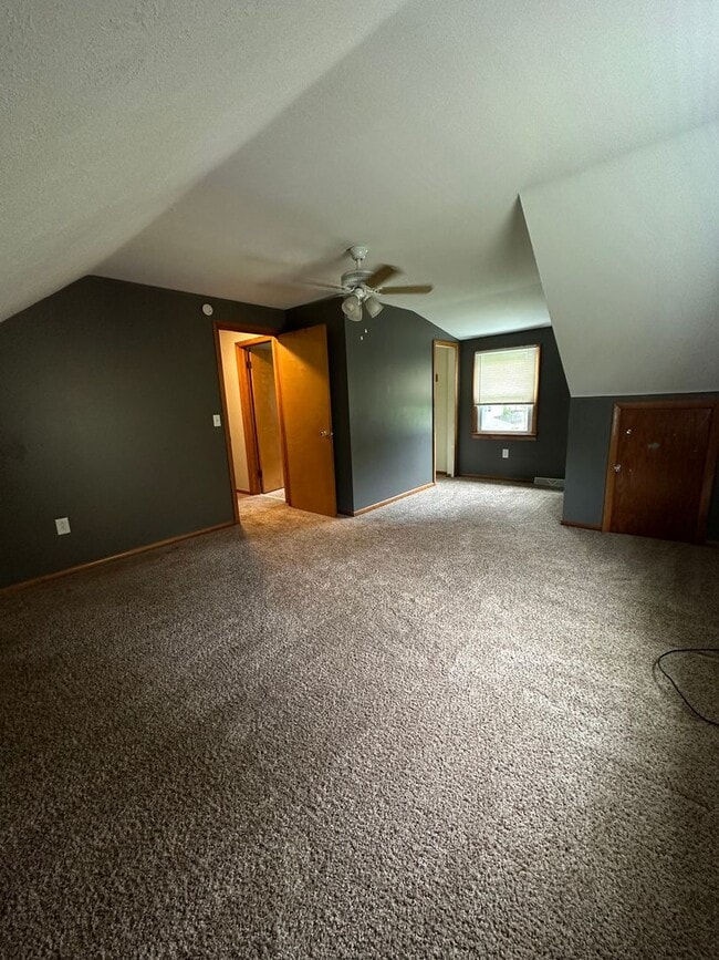 Building Photo - 1141 Hickory St