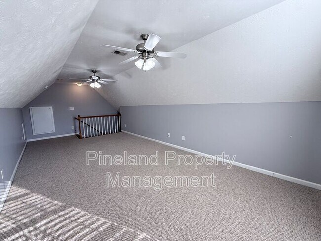 Building Photo - 641 Corsegan Rd