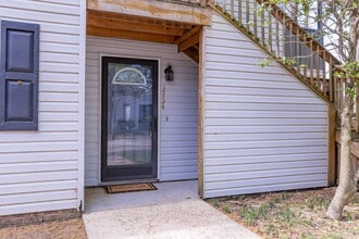 Building Photo - $200 Off First Month Updated 2BR Ground Level Condo Minutes for I77 in Rock Hill!