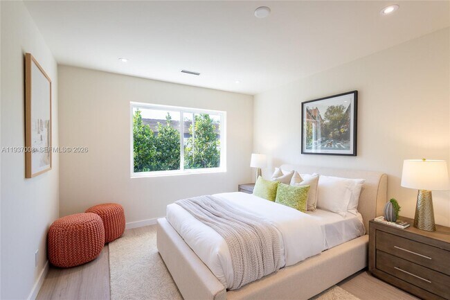 Building Photo - 4520 Sabal Palm Rd