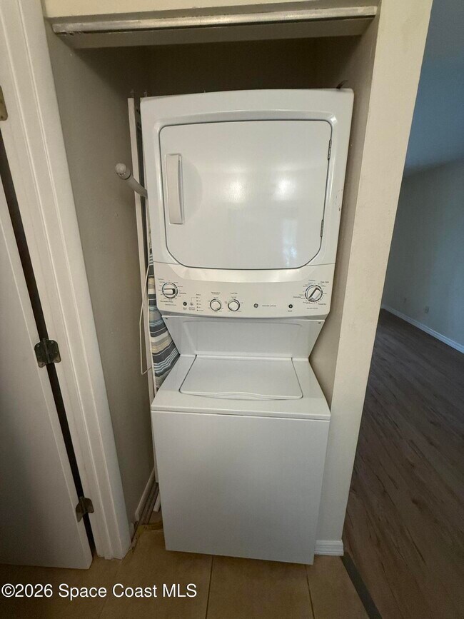 Building Photo - 1601 Sunny Brook Ln