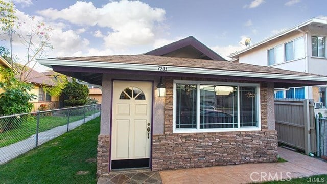 Building Photo - 2205 W Olympic Blvd