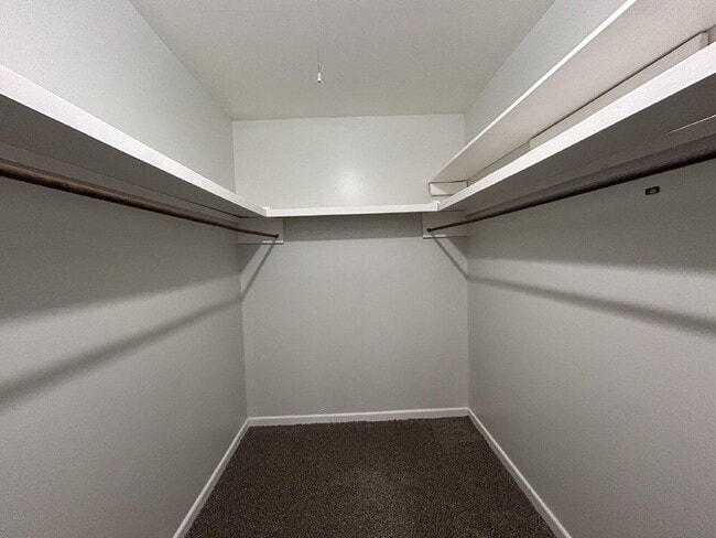 Building Photo - 2812 43rd St