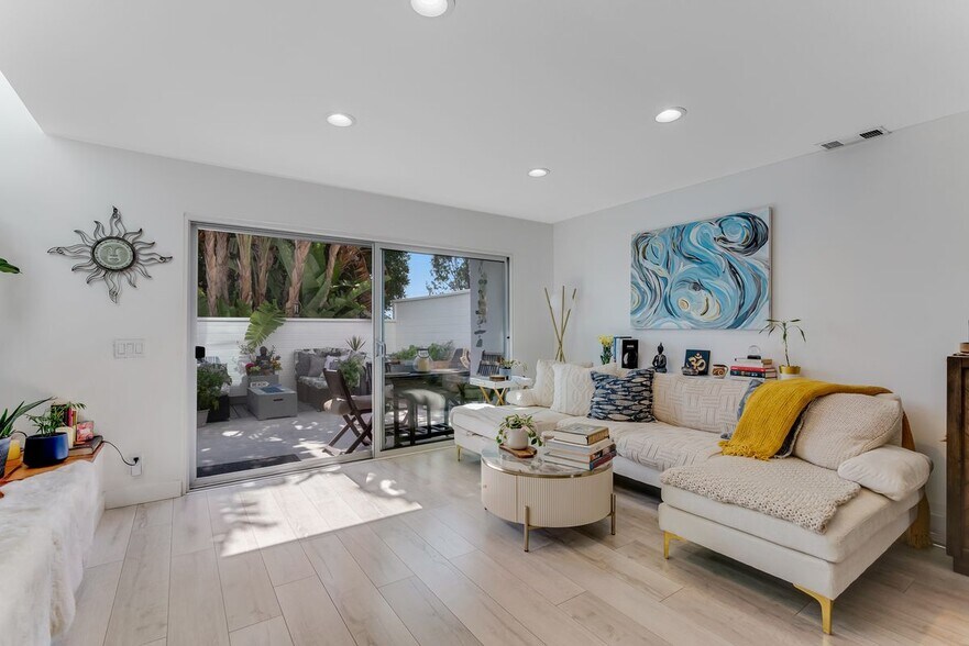 Building Photo - 28711 Pacific Coast Hwy