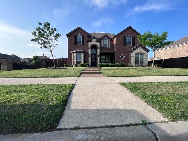 Building Photo - 3030 McGregor Dr