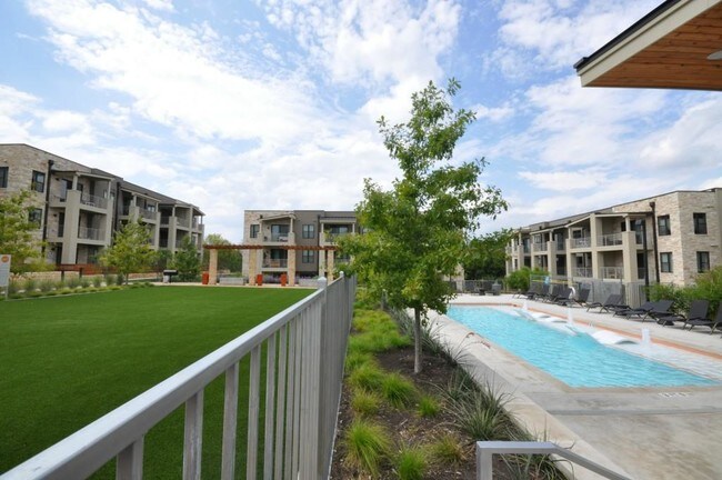 Building Photo - 2804 Treble Ln