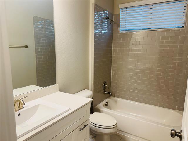 Building Photo - 1045 Little Gull Dr