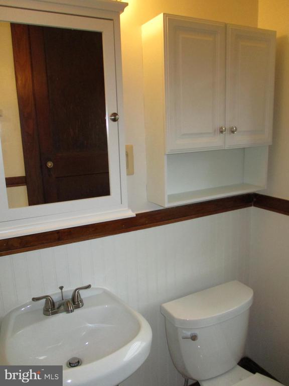 Building Photo - 5635 Oregon Ave