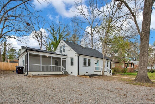 Building Photo - 506 Cross St