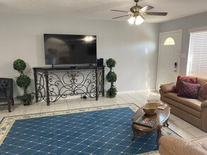 Building Photo - 5013 Wingfoot Ln