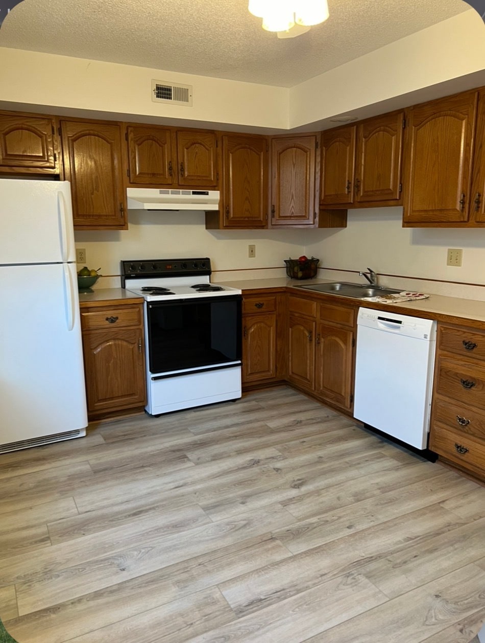 Building Photo - 203 S 16th St