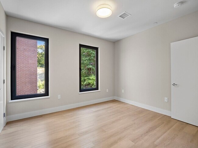 Building Photo - 249 Corey Rd