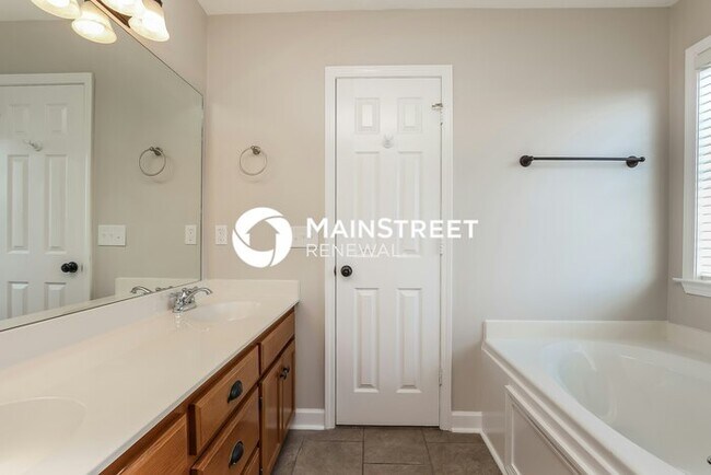 Building Photo - 3 Bedroom Pet-Friendly Home in Thompson's ...