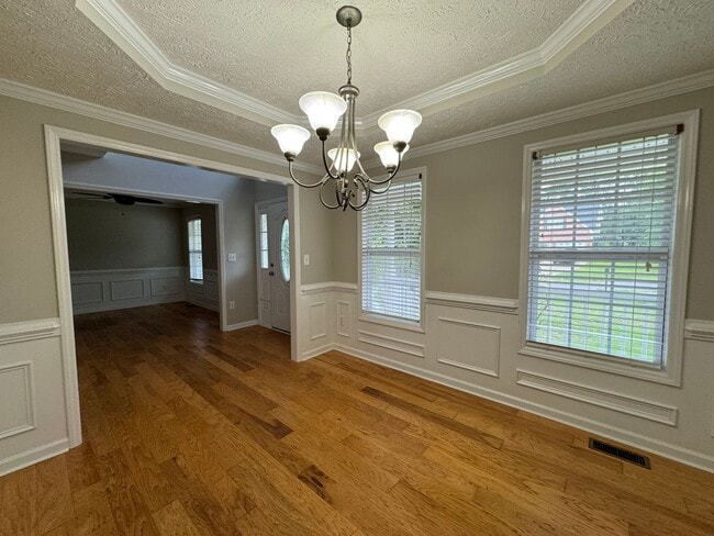 Building Photo - Spacious 4 Bed 2.5 Bath Home in Carolina Lakes