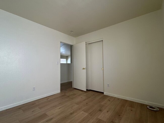 Building Photo - 8616 Hidden Pines Ave