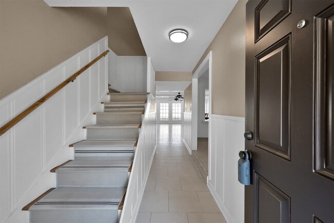 Building Photo - 416 Milwaukee St