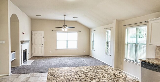Building Photo - 9959 Driftwood Park Dr