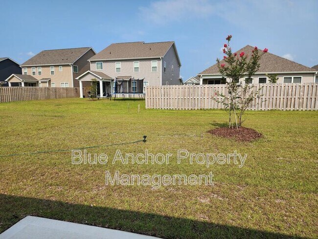 Building Photo - 1015 Course Ln