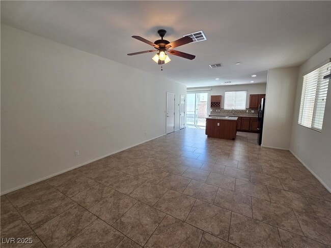 Building Photo - 8521 W Kellman Ave