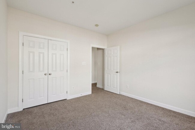 Building Photo - Welcome to Potomac Club—an amenity-packed, gated community!